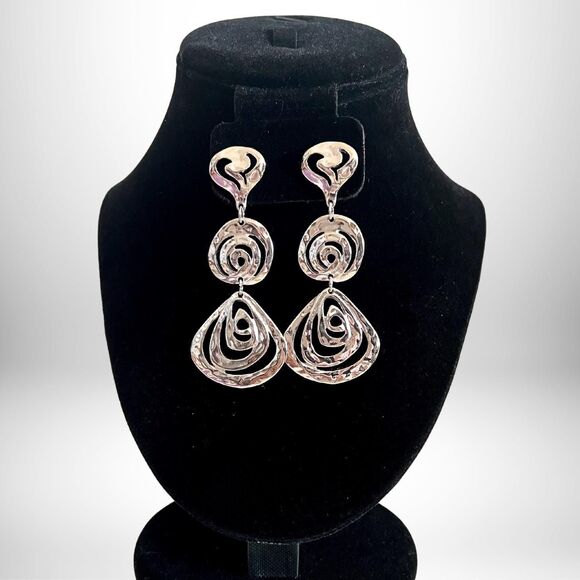 RARE 1989 Spiral Silver Plated Grand Style Earrings Avon Exclusive - NIB - Picture 1 of 2